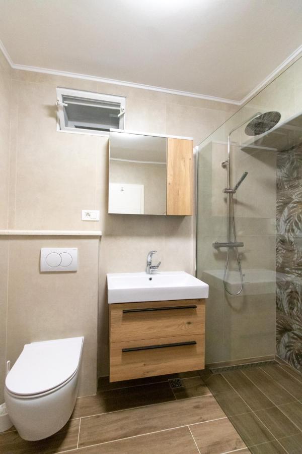 Lily Split Center Apartment Екстериор снимка