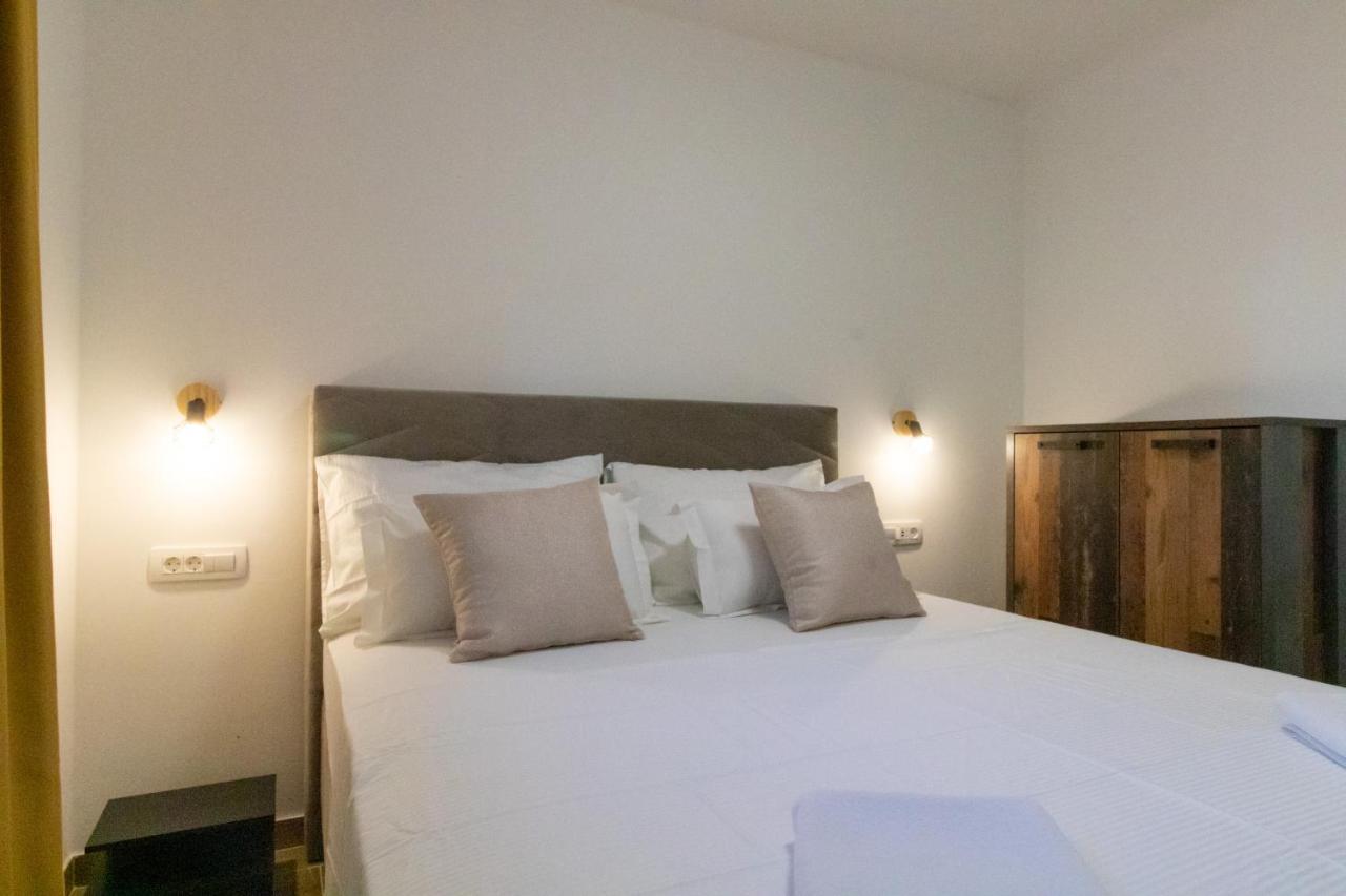 Lily Split Center Apartment Екстериор снимка